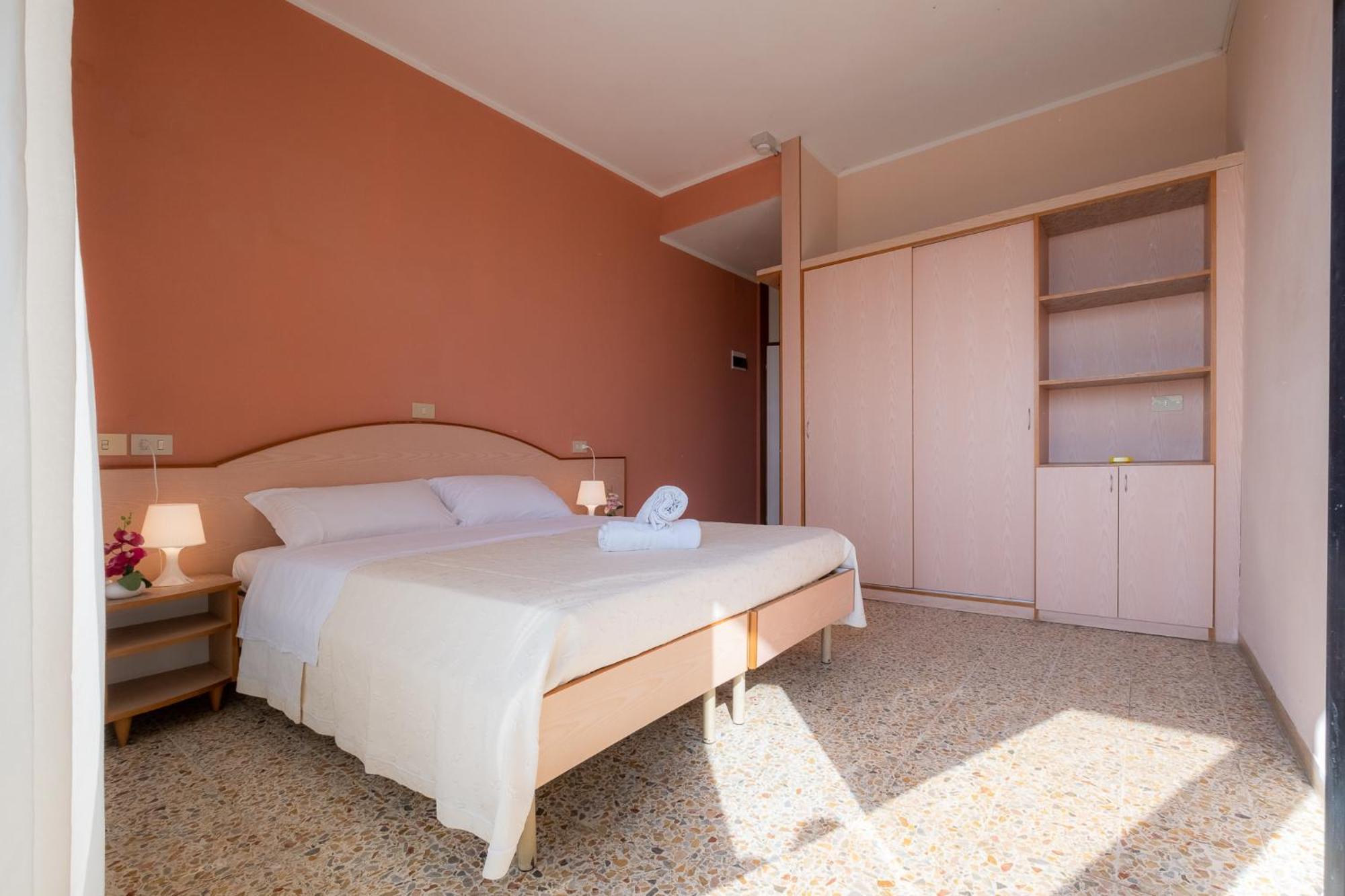 Hotel Crown Rimini Extérieur photo