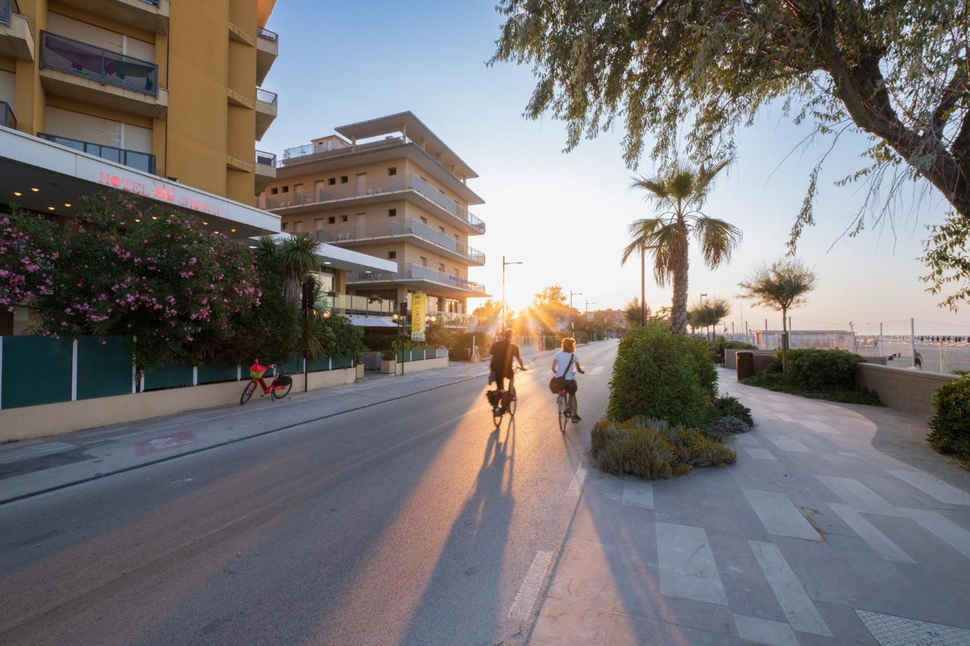 Hotel Crown Rimini Extérieur photo