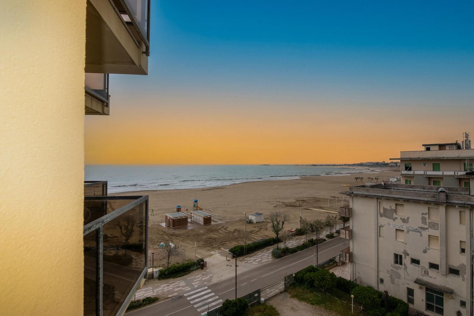 Hotel Crown Rimini Extérieur photo