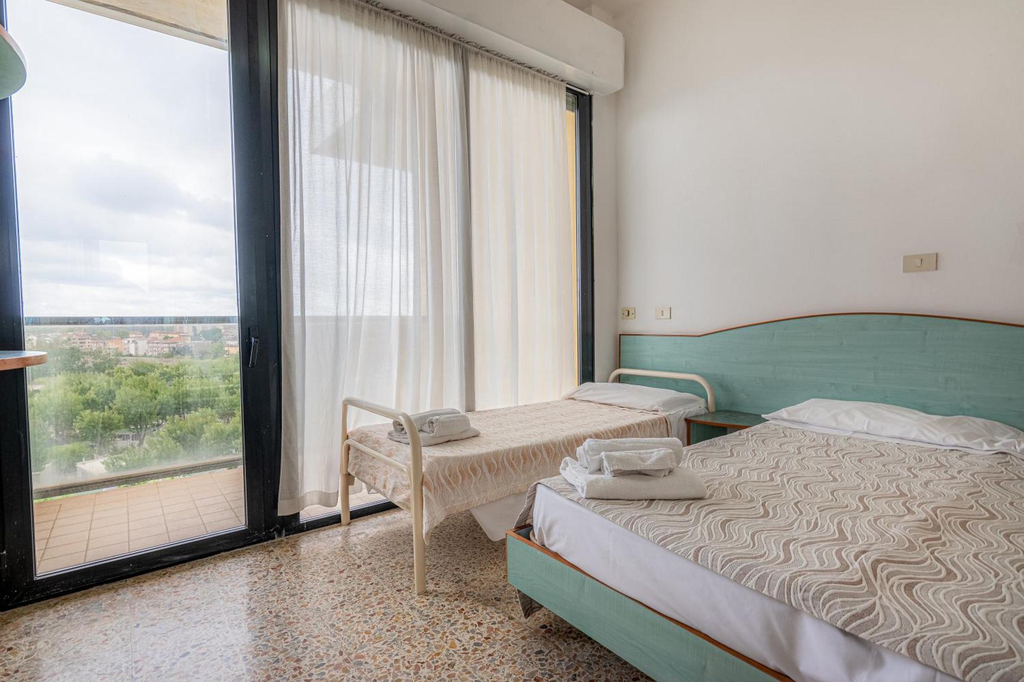 Hotel Crown Rimini Extérieur photo