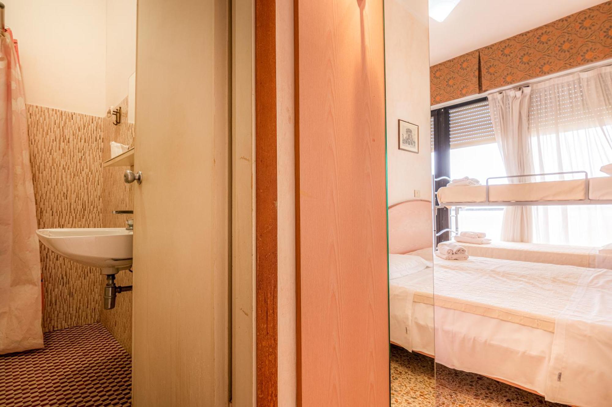 Hotel Crown Rimini Extérieur photo